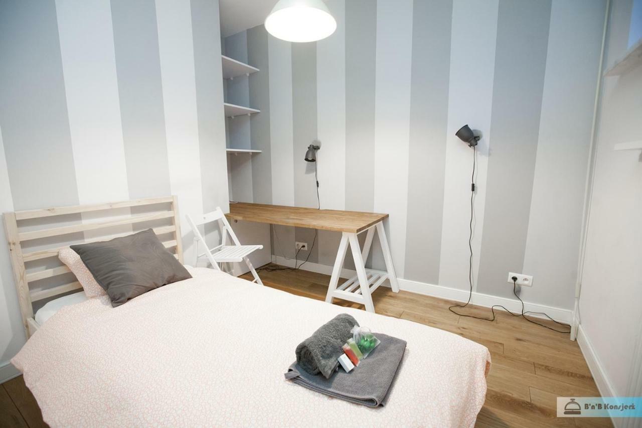 Warsaw Concierge Family Apartment Екстер'єр фото