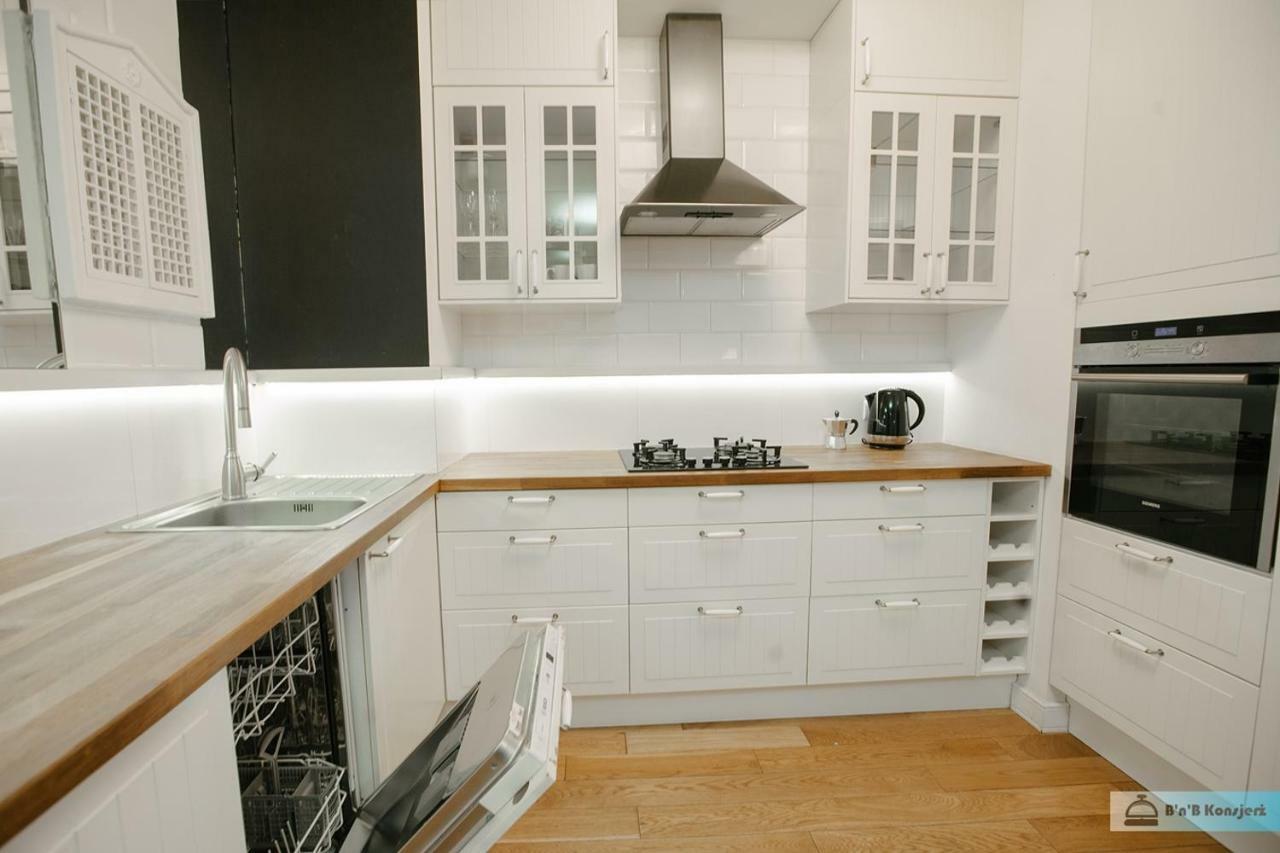 Warsaw Concierge Family Apartment Екстер'єр фото